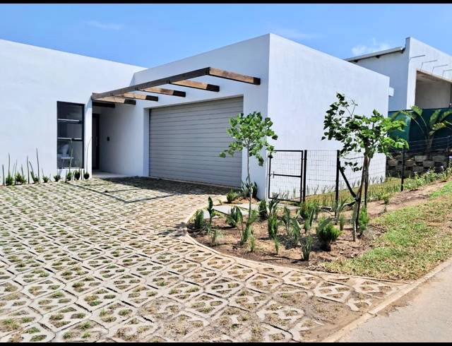 4 BEDROOM HOUSE FOR SALE IN ZULULAMI LUXURY COASTAL ESTATE